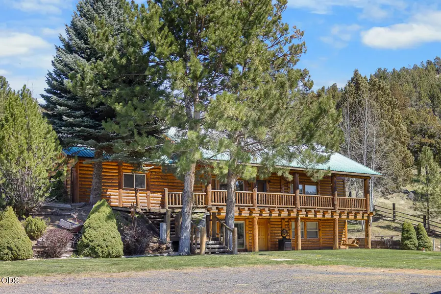 16305 N East Ochoco Highway, Prineville, OR 97754 - #2