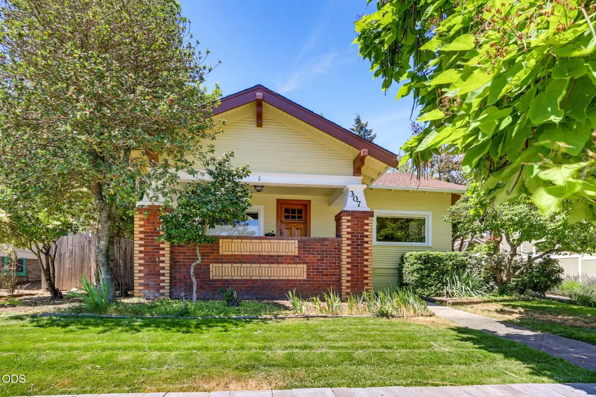 307 N Main Street, Ashland, OR 97520 - #1
