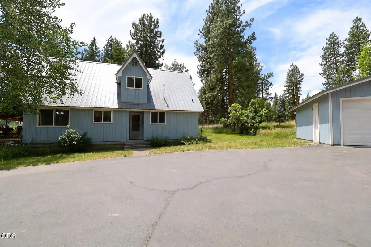 16010 Clover Creek Road, Klamath Falls, OR 97601 - #1
