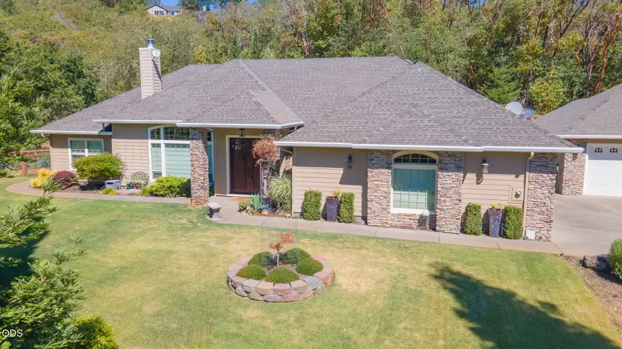 212 Isabella Lane, Grants Pass, OR 97526 - #3