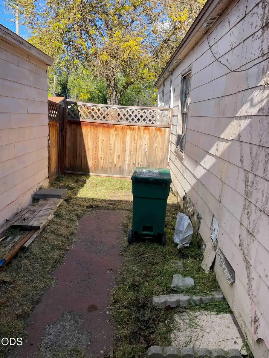 540 Division Street, Klamath Falls, OR 97601 - #2