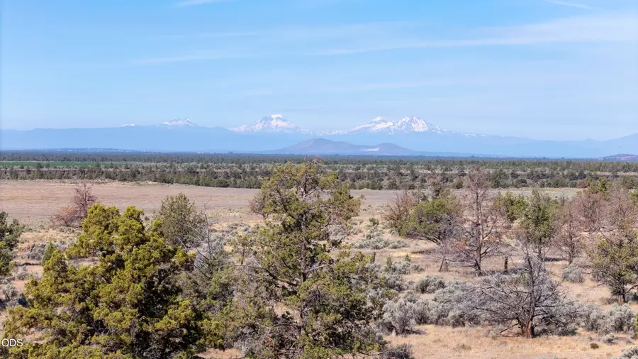 NW O'neil Highway #105, Redmond, OR 97756 - #2