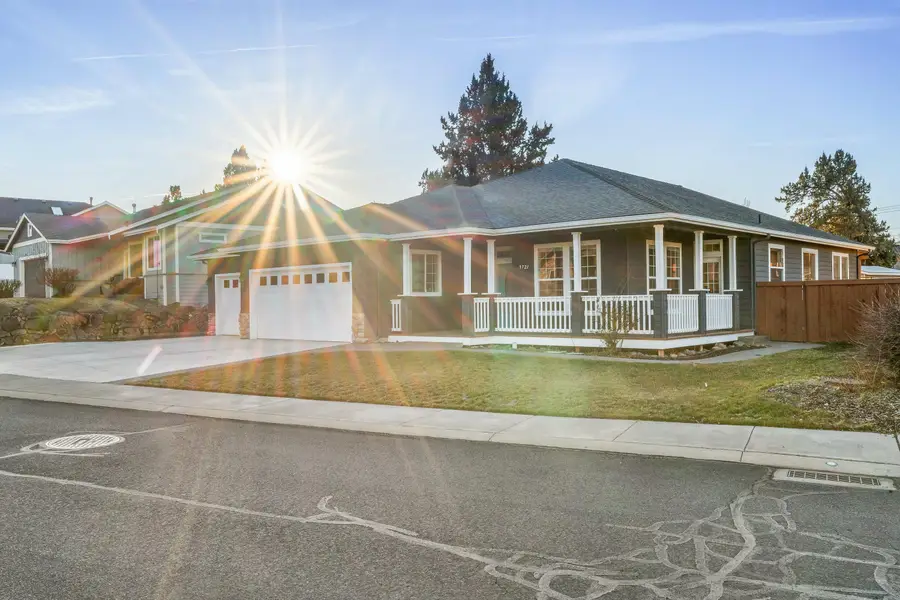 3721 SW Tommy Armour Lane, Redmond, OR 97756 - #3