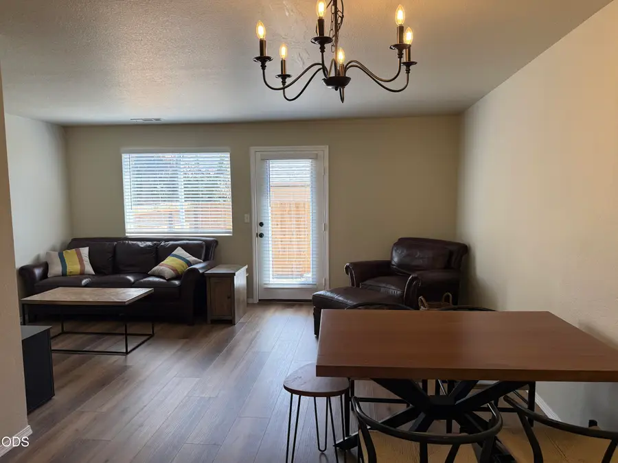 310 NE Terry Lane #1D, Grants Pass, OR 97526 - #2