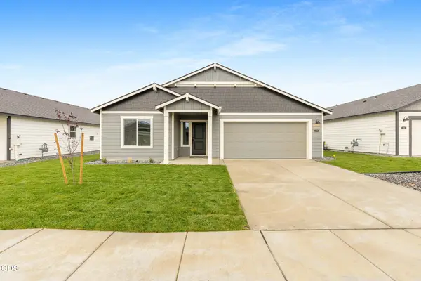 1172 NW Fairway Road #148, Madras, OR 97741