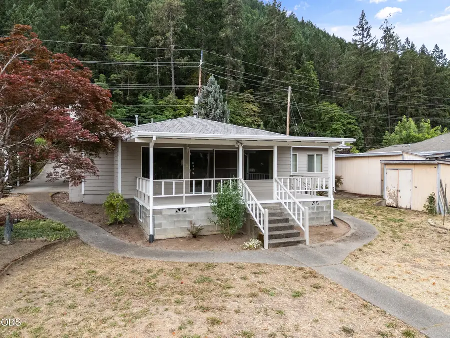 2850 Rogue River Highway, Grants Pass, OR 97527 - #2