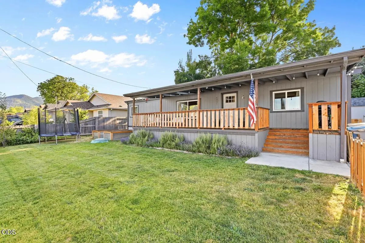 6400 Frost Lane, Talent, OR 97540 - #1