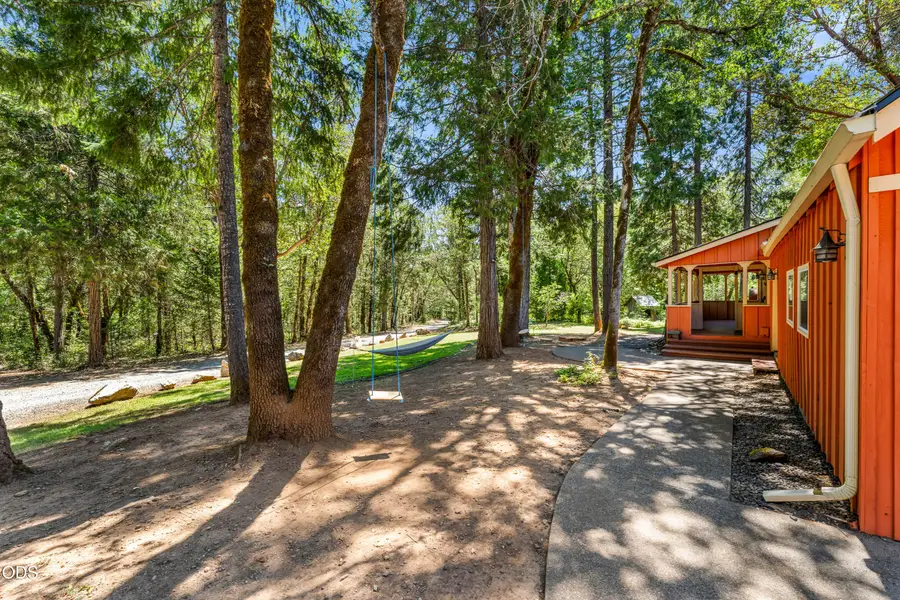 6907 Bear Branch Road, Rogue River, OR 97537 - #3
