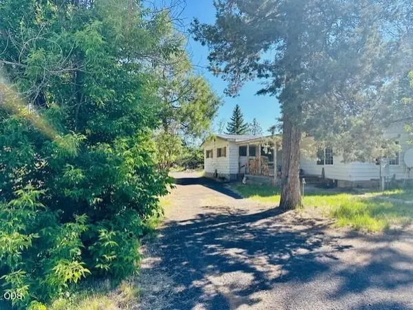 14685 Keno Worden Road #14673&14685, Klamath Falls, OR 97603