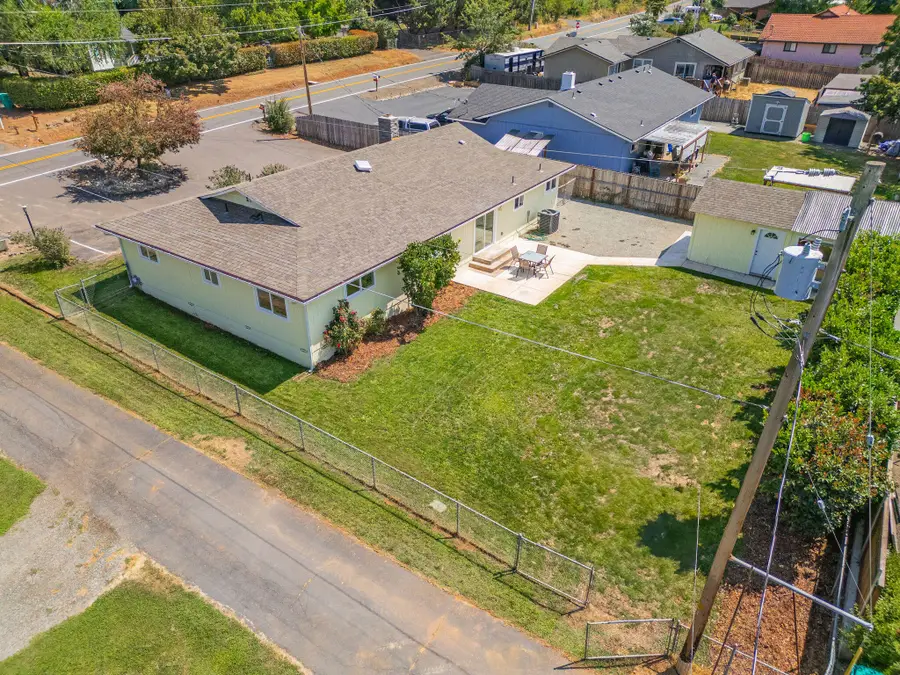 2040 Hamilton Lane Sw, Grants Pass, OR 97527 - #3