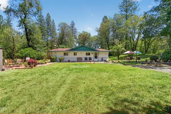 4041 Woodland Park Road, Grants Pass, OR 97527