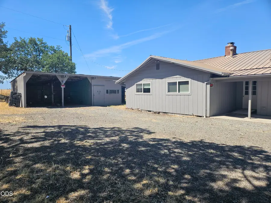 6013 Foothill Road, Central Point, OR 97502 - #3