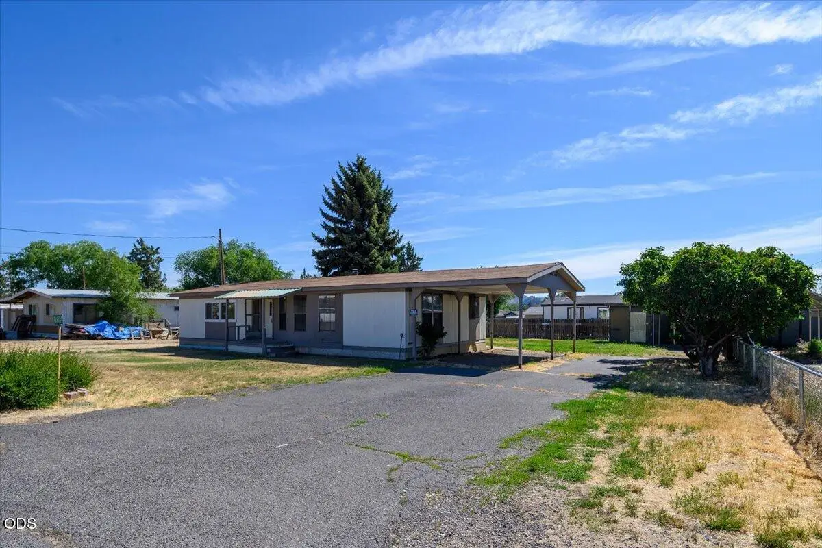 8608 NW 8th Street, Terrebonne, OR 97760 - #1