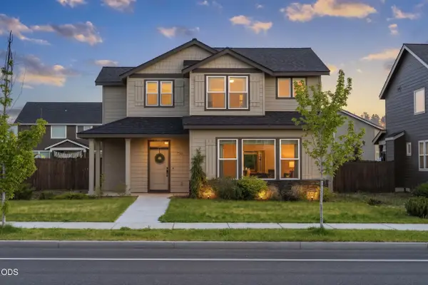 736 NW 27th Street, Redmond, OR 97756