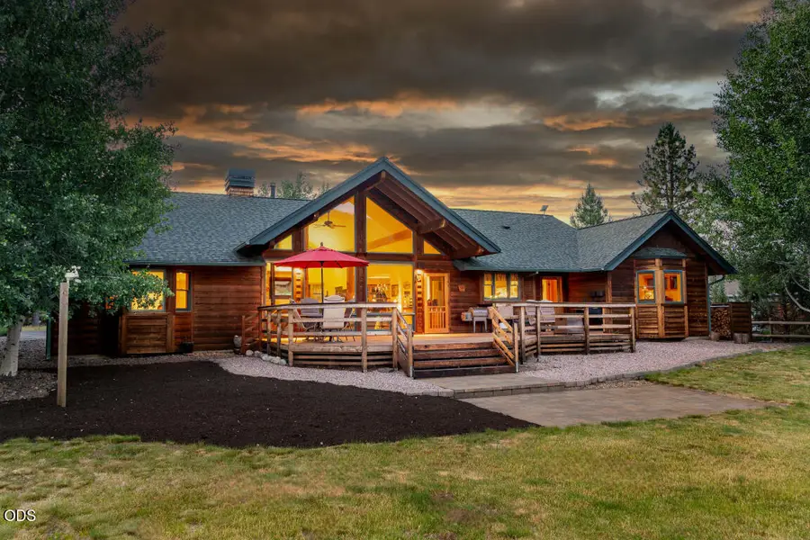 26275 SW Metolius Meadows Drive, Camp Sherman, OR 97730 - #3