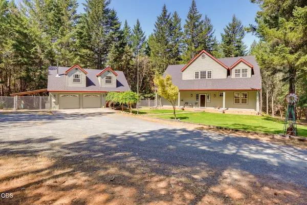 255 Janice Way, Merlin, OR 97532