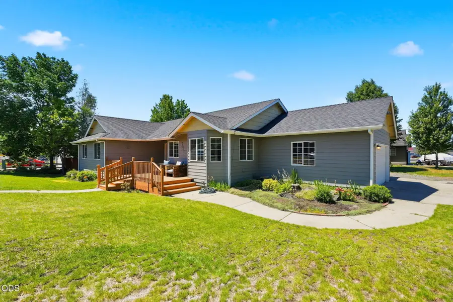 2541 NW 15th Street, Redmond, OR 97756 - #3