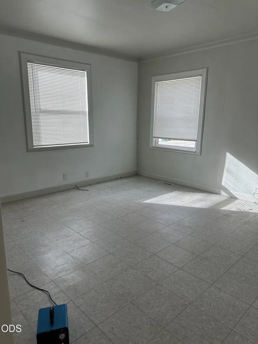 726 N 2nd Street, Klamath Falls, OR 97601 - #3