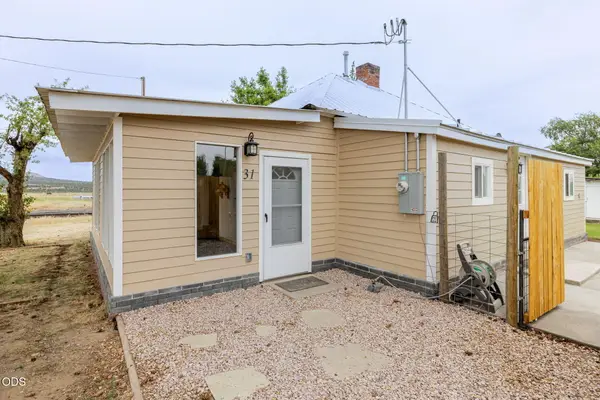 31 3rd Street, Metolius, OR 97741