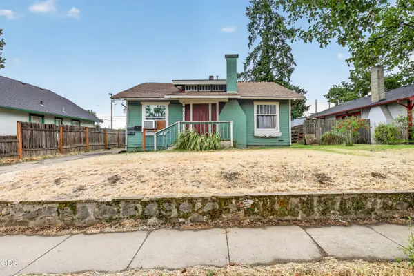 625 W Jackson Street, Medford, OR 97501