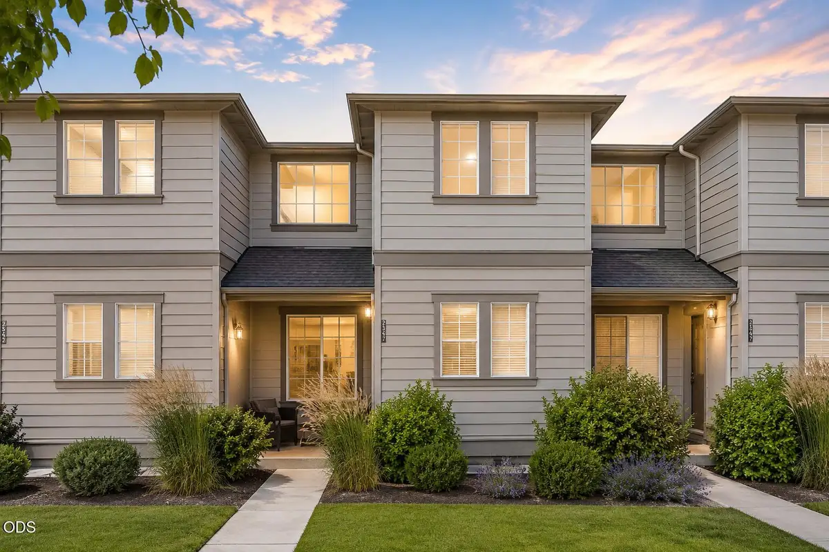 2547 NE Purcell Boulevard, Bend, OR 97701 - #1