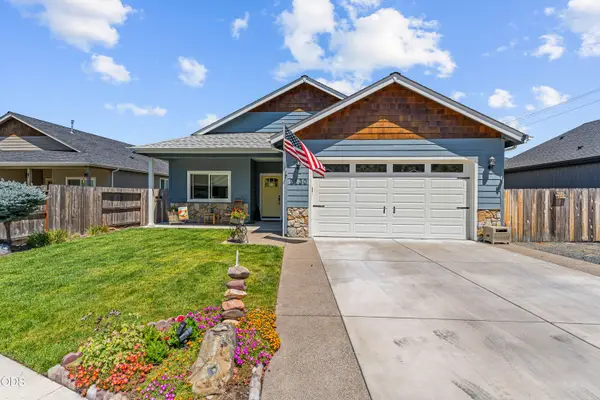 2130 SE Kayleigh Way, Grants Pass, OR 97526