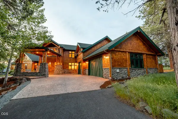 6439 Coopers Hawk Road, Klamath Falls, OR 97601