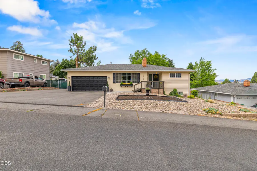 6732 Eberlein Avenue, Klamath Falls, OR 97603 - #3