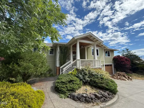 425 Merrill Circle, Ashland, OR 97520