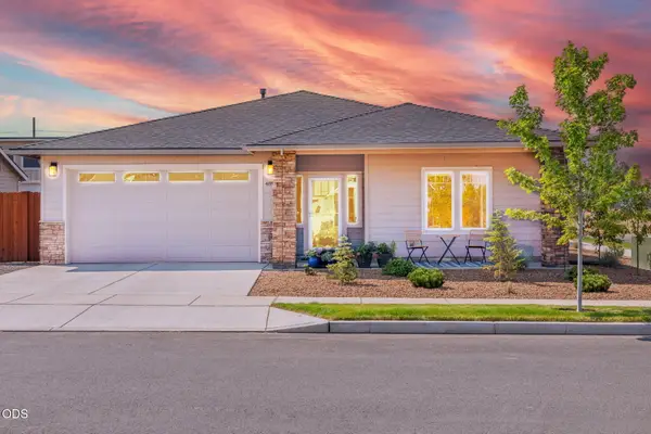 4898 SW Zenith Avenue, Redmond, OR 97756