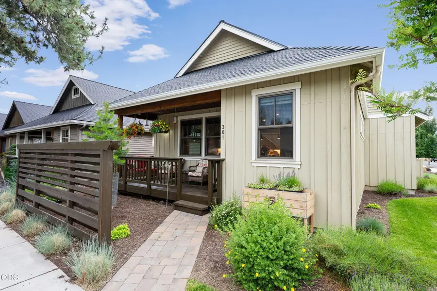 301 S Pine Street, Sisters, OR 97759 - #2