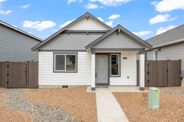 4080 SW Obsidian Place #131, Redmond, OR 97756