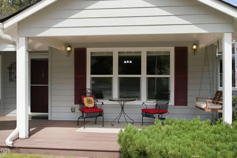 1105 SE Palmwood Court, Bend, OR 97702 - #2