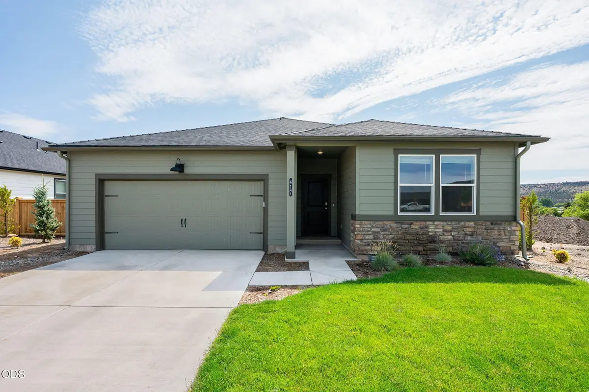 417 NE Union Loop, Prineville, OR 97754 - #1
