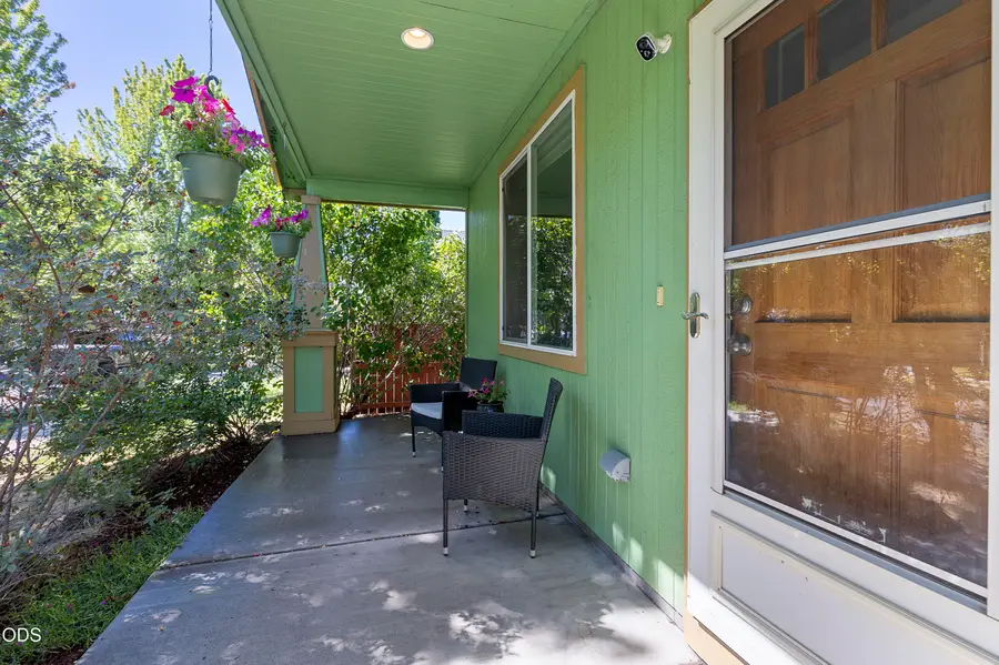 1345 NE 3rd Street, Redmond, OR 97756 - #2