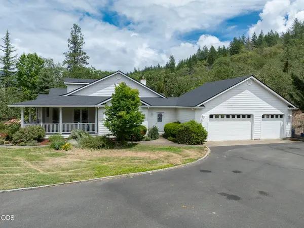 279 Ridgefield Road, Grants Pass, OR 97527