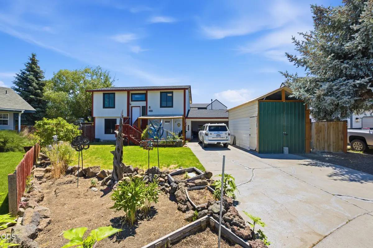 2346 SW 20th Court, Redmond, OR 97756 - #1