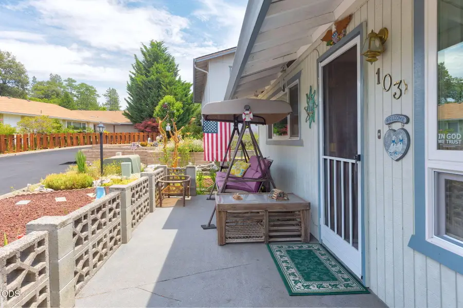 103 Brookside Court, Rogue River, OR 97537 - #2