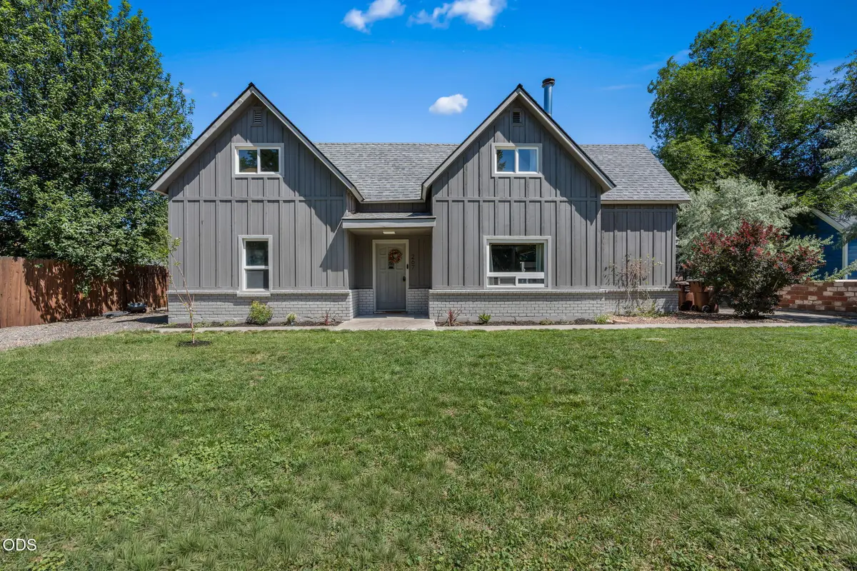 267 NW 5th Street, Prineville, OR 97754 - #1