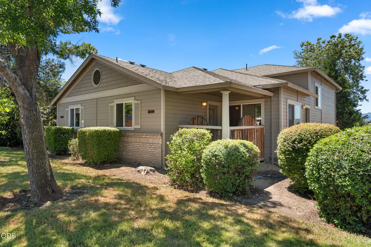 1207 Springbrook Road, Medford, OR 97504 - #1