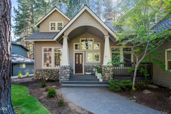 60775 Currant Way, Bend, OR 97702