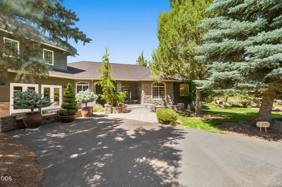 2390 Osprey Drive, Redmond, OR 97756 - #2