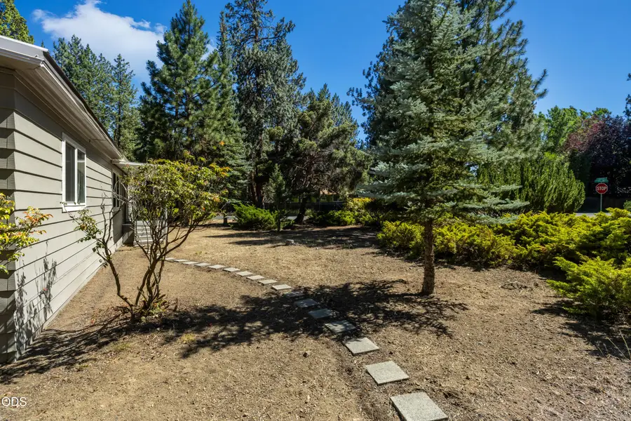 60992 Springcrest Drive, Bend, OR 97702 - #3