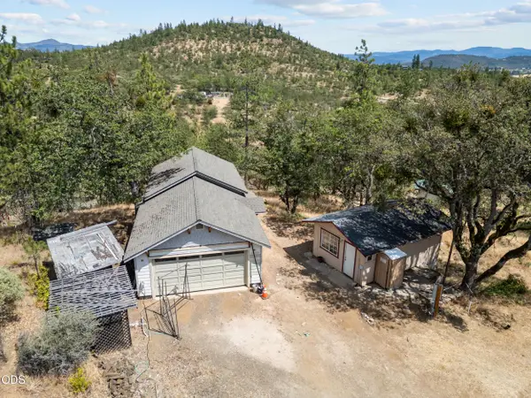 3840 Beagle Road, White City, OR 97503