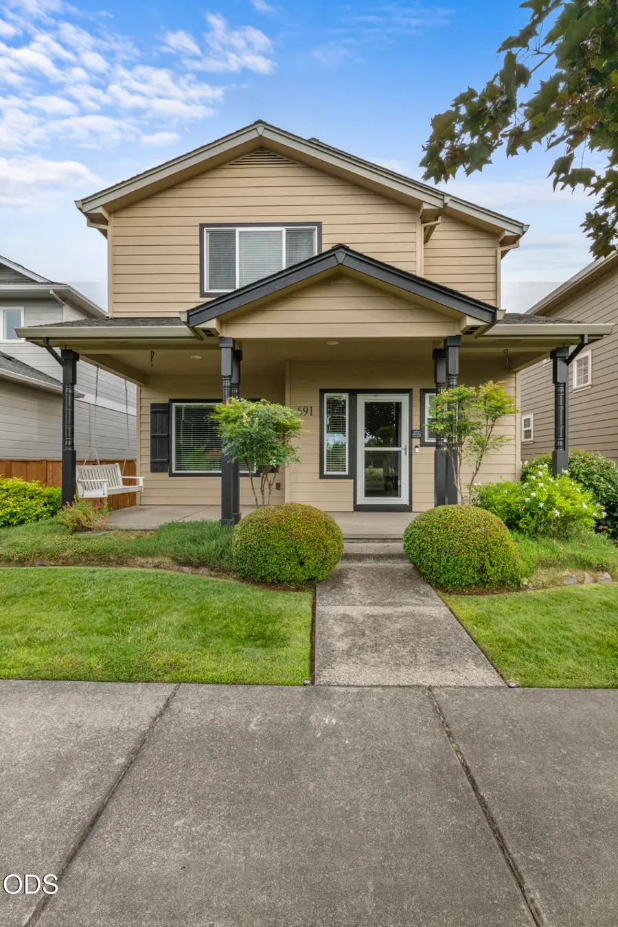 691 Buck Point Street, Central Point, OR 97502 - #3