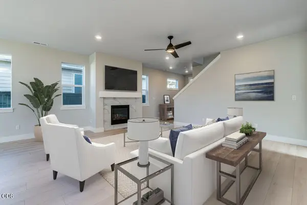 3048 NE Brownstone Drive, Bend, OR 97701
