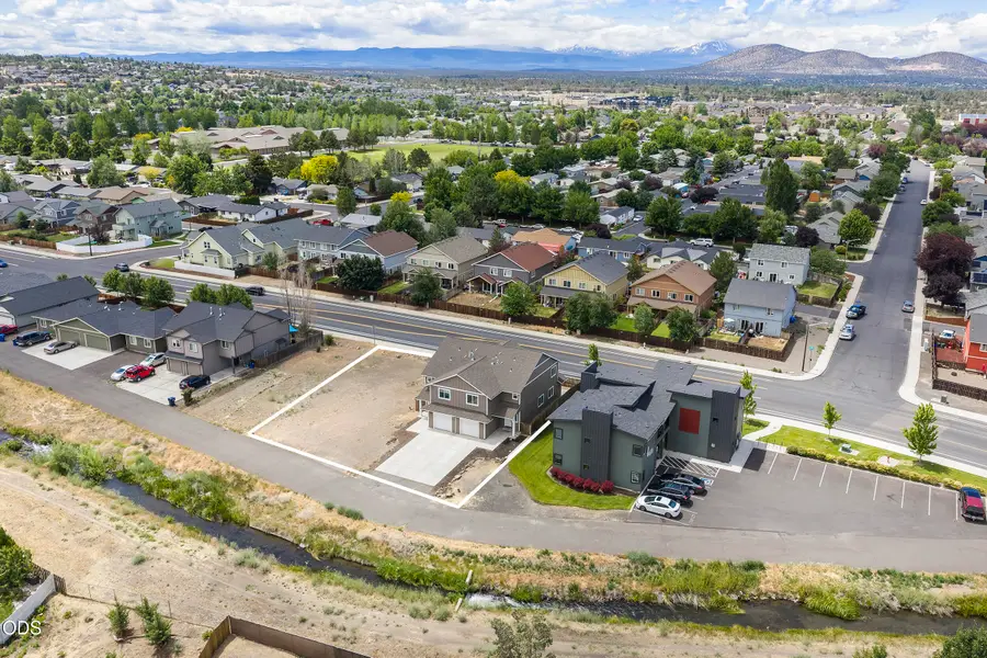 1214 SW 27th Street, Redmond, OR 97756 - #3