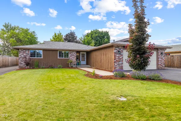 5444 Brentwood Drive, Klamath Falls, OR 97603