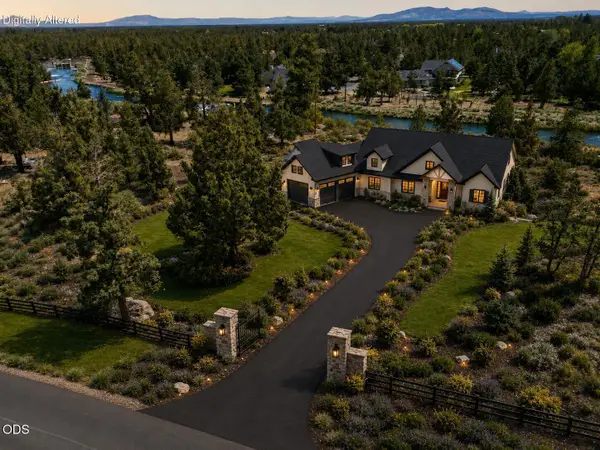 21195 Scottsdale Drive, Bend, OR 97701
