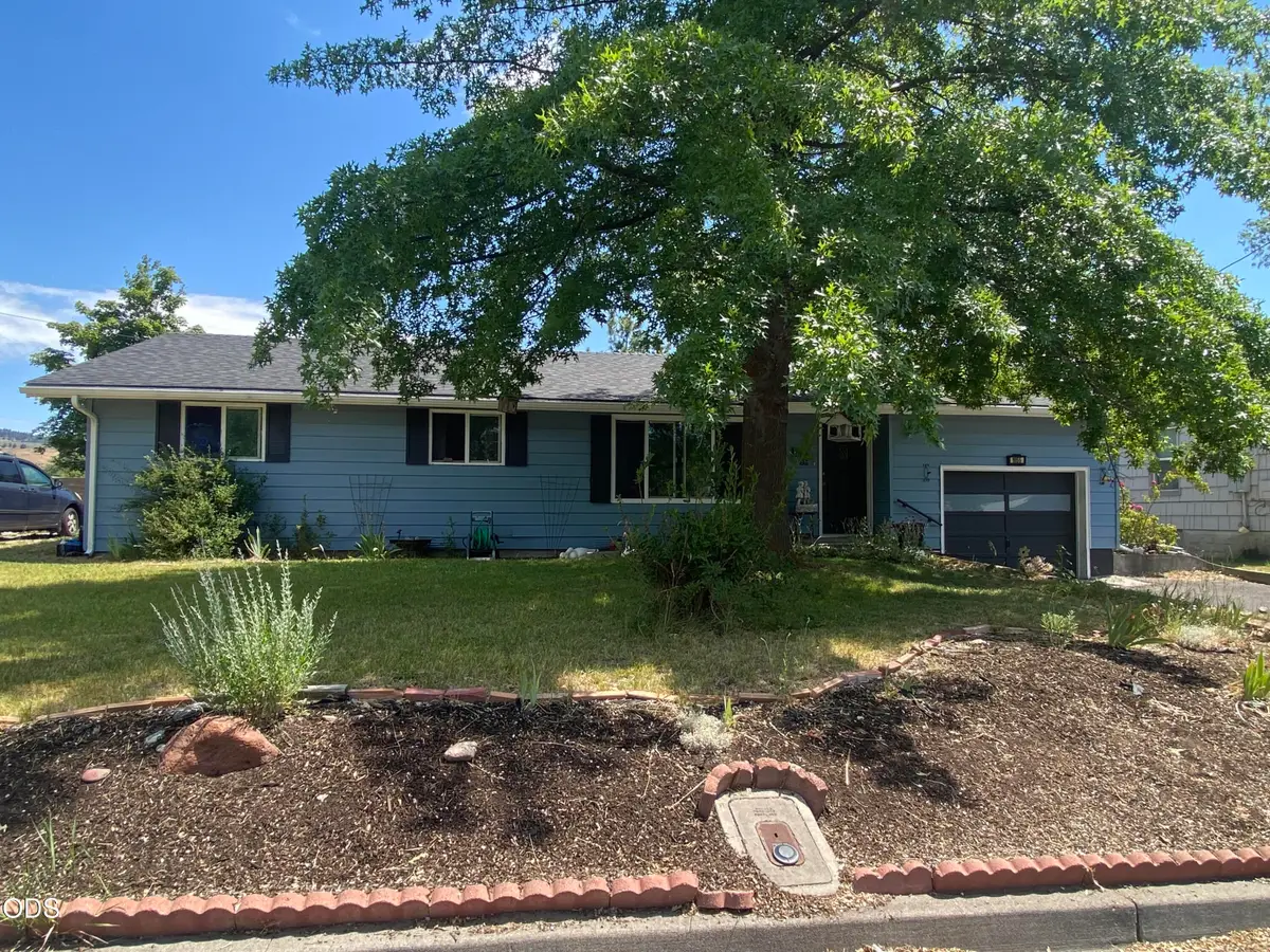1855 Lakeview Avenue, Klamath Falls, OR 97601 - #1